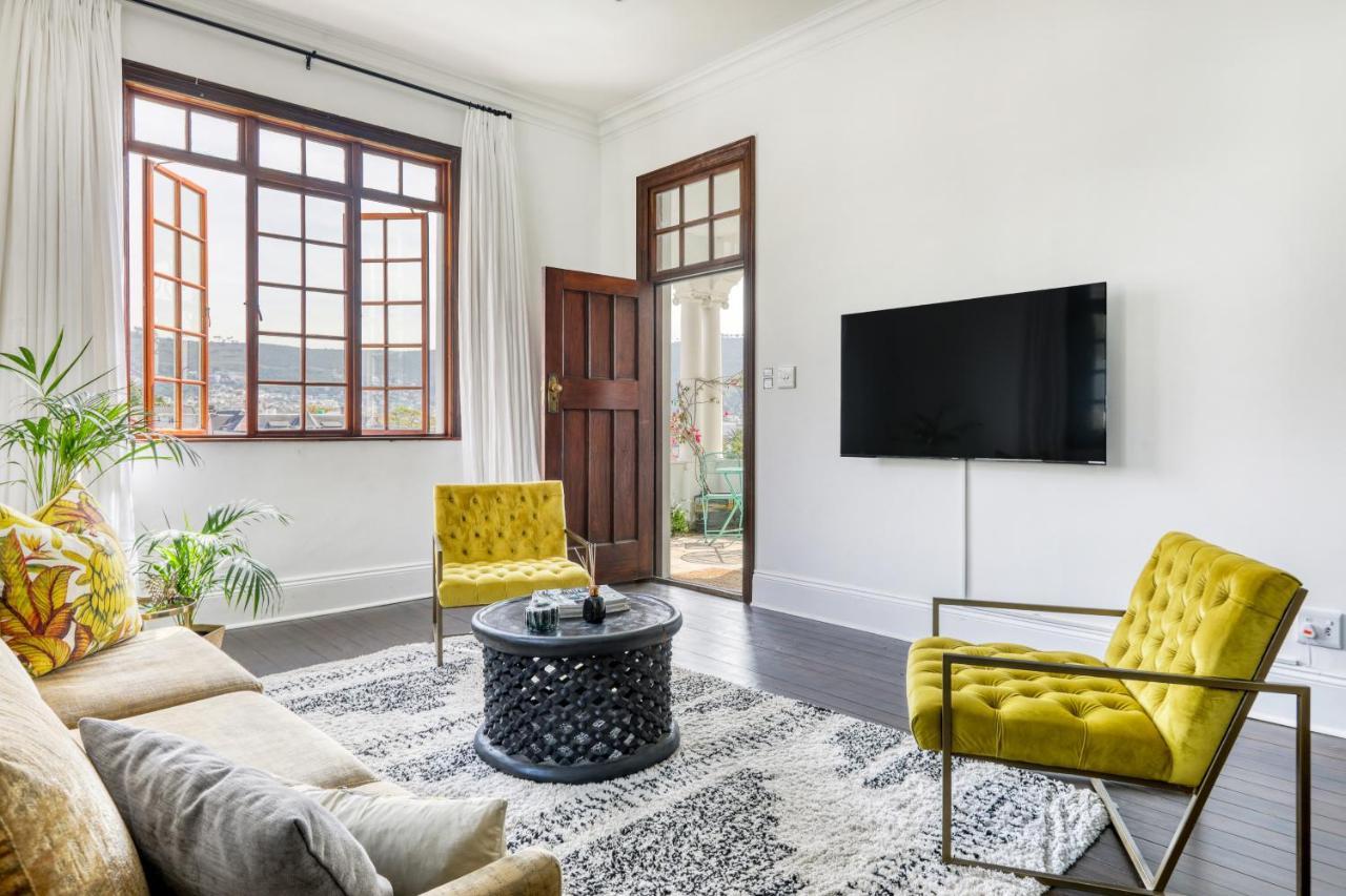 Secure & Central: Villa With Views Of Table Mountain ケープタウン エクステリア 写真